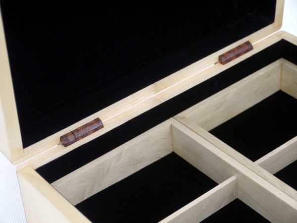 Rosewood and Maple Luxury Jewellery Box - Image 14