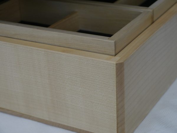 Rosewood and Maple Luxury Jewellery Box - Image 8