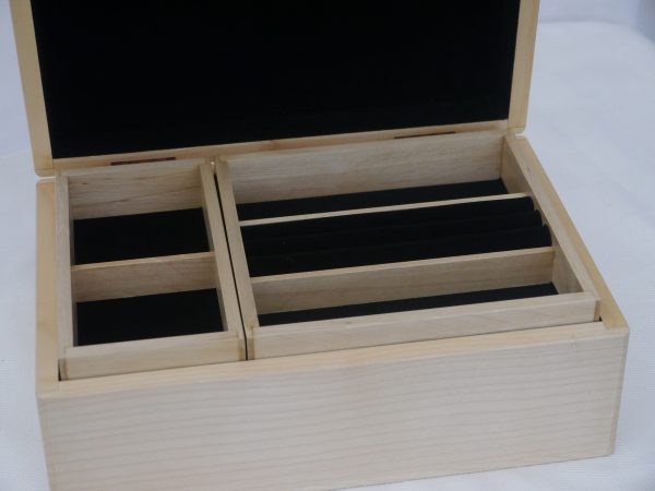Rosewood and Maple Luxury Jewellery Box - Image 10
