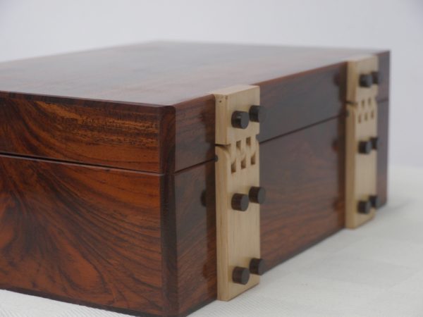 Solid Rosewood and Maple Luxury Jewellery Box 12in - Image 10