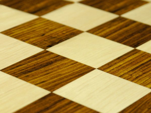Luxury Rosewood Chess Board with 1.75 inch Squares - Image 3