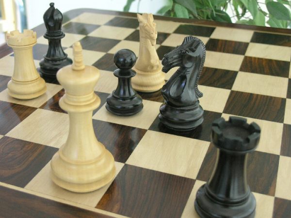 Luxury Rosewood Chess Board with 2.2 inch Squares - Image 7