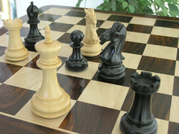 Luxury Rosewood Chess Board with 2.2 inch Squares - Image 10