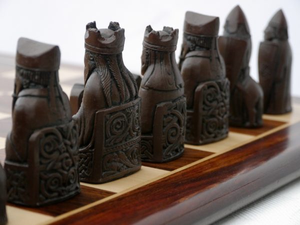 Berkeley Chess - Isle of Lewis Chess Set - Ivory and Brown - Image 2