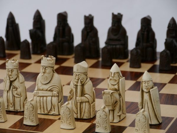 Berkeley Chess - Isle of Lewis Chess Set - Ivory and Brown - Image 6