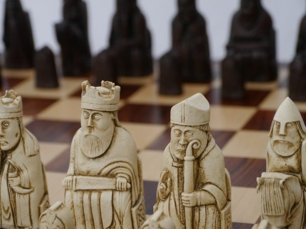 Berkeley Chess - Isle of Lewis Chess Set - Ivory and Brown - Image 9