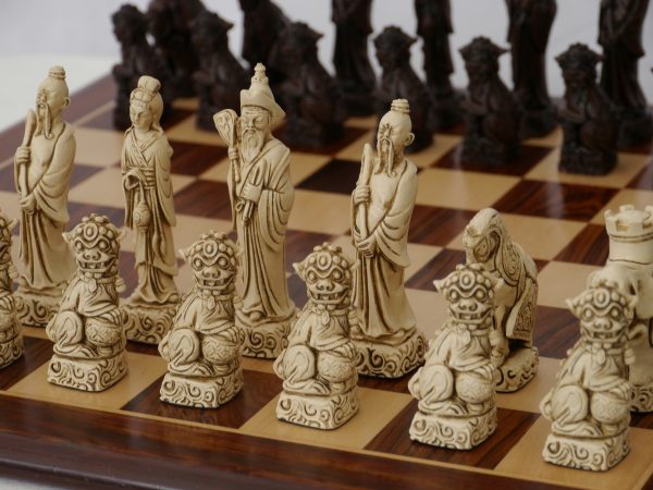 Berkeley Chess Ltd - Mandarin Chess Set - Ivory and Brown - Image 4