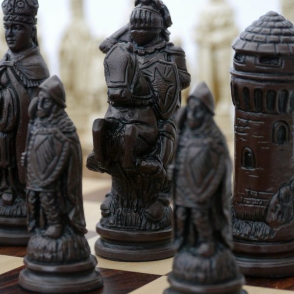 Camelot Chess Pieces by Berkeley - Cardinal Red