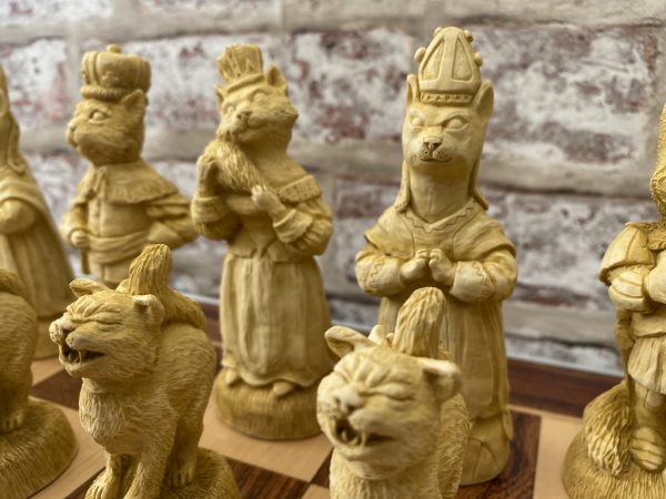 Berkeley Chess Ltd - Cats and Dogs - BROWN - Image 6