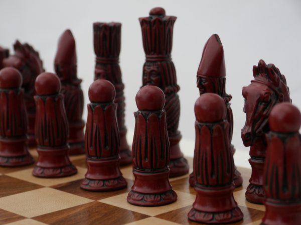 Berkeley Chess Ltd - Victorian Chess Set - Ivory and Red - Image 6
