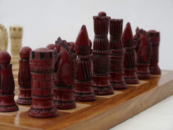 Berkeley Chess Ltd - Victorian Chess Set - Ivory and Red - Image 8