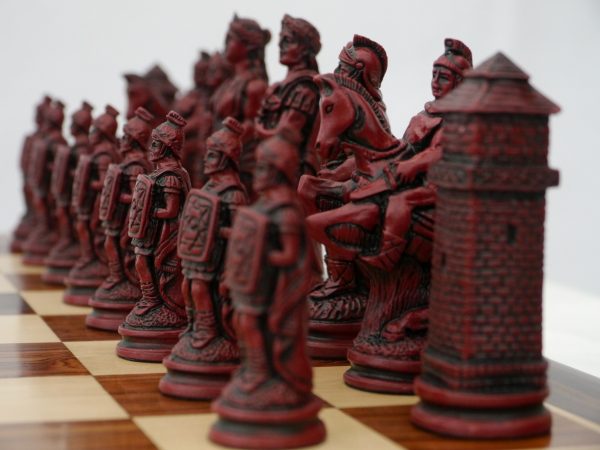 Berkeley Chess Ltd - Roman - Ivory and Red