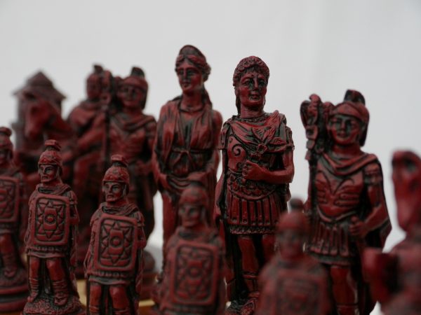 Berkeley Chess Ltd - Roman - Ivory and Red - Image 6
