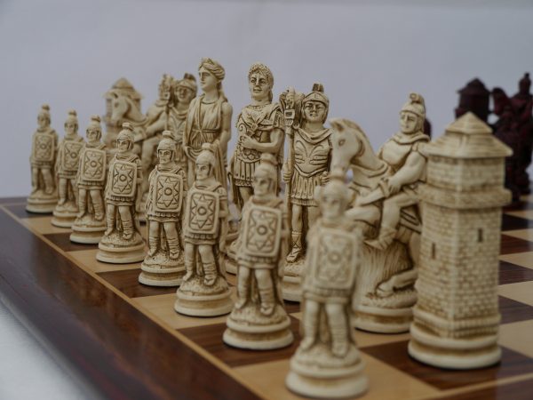 Berkeley Chess Ltd - Roman - Ivory and Red - Image 7