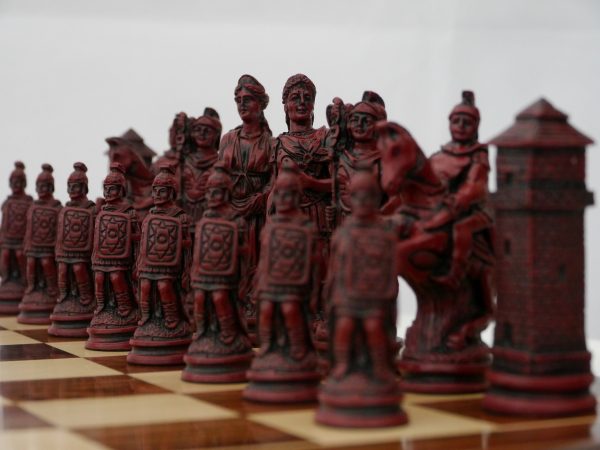 Berkeley Chess Ltd - Roman - Ivory and Red - Image 8