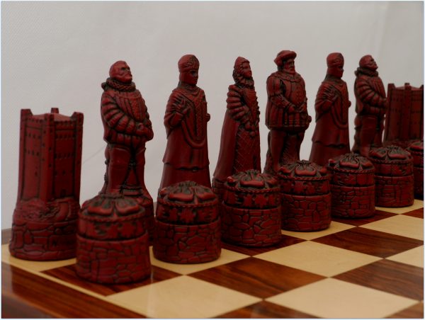 Berkeley Chess Ltd - English Chess Set - Ivory and Red - Image 6