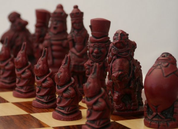 Berkeley Chess Ltd - Alice in Wonderland Chess Set - Ivory and Red