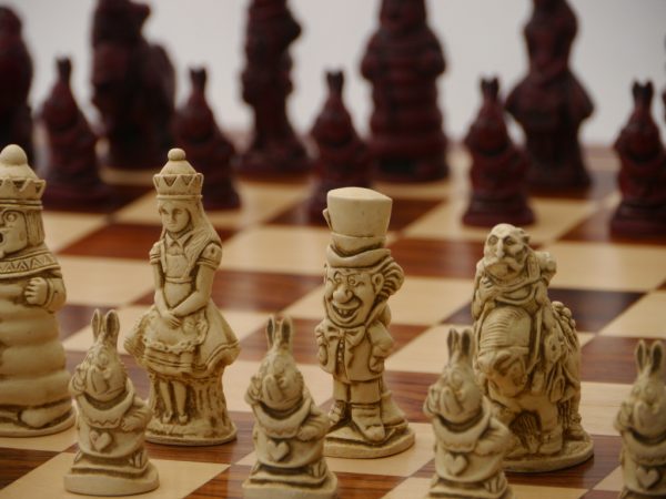 Berkeley Chess Ltd - Alice in Wonderland Chess Set - Ivory and Red - Image 3