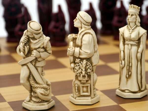 Berkeley Chess Ltd - Christopher Columbus - Ivory and Red - Image 8