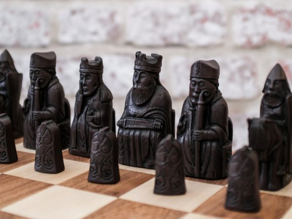 Berkeley Chess - Isle of Lewis Chess - Ivory and Brown - with Case Board - Image 9