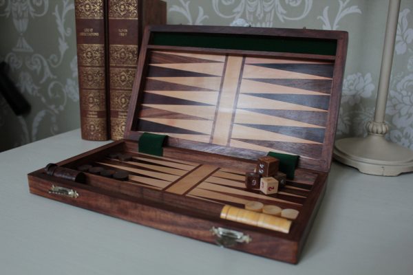 Backgammon 10 Inch or 28cm x 25cm - Image 10