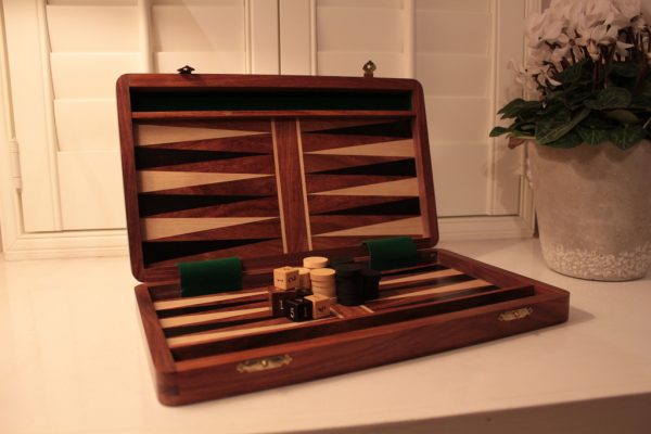 Backgammon 12 Inch or 34cm x 30cm - SH - Image 6