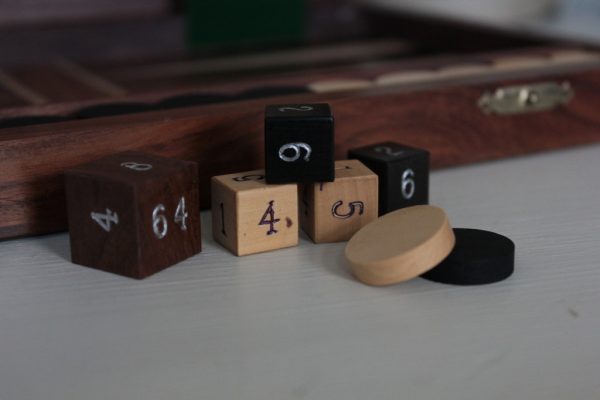 Backgammon 12 Inch or 34cm x 30cm - SH - Image 9