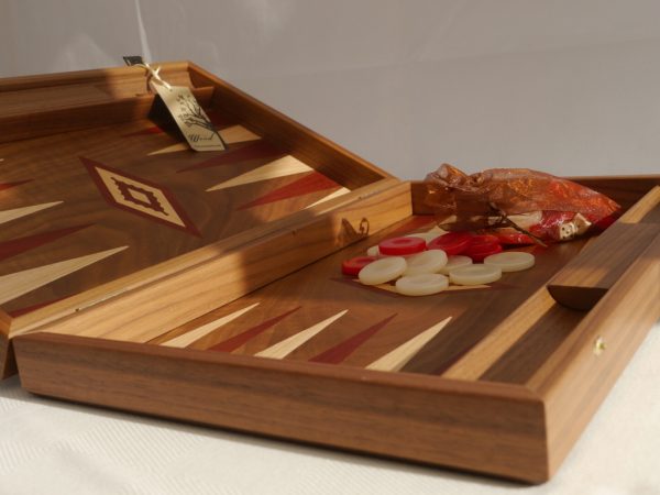 Manopoulos Backgammon - in Walnut with Red and Oak Points - 60cm