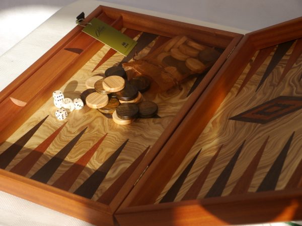 Manopoulos Backgammon - Olive Burl - Wenge and Mahogany Points - 60cm - Image 9