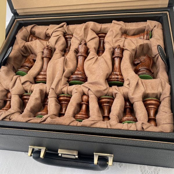 Chess Case in Leather - Double Queens - to 4.75 inch King