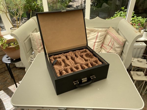 Leather Luxury Chess Case - Double Queens up to 4 inch King - Image 5