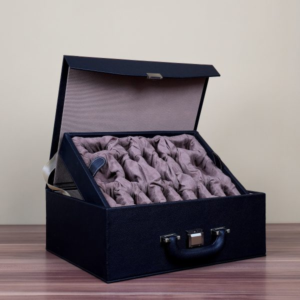 Leather Luxury Chess Case - Double Queens up to 4 inch King - Image 9