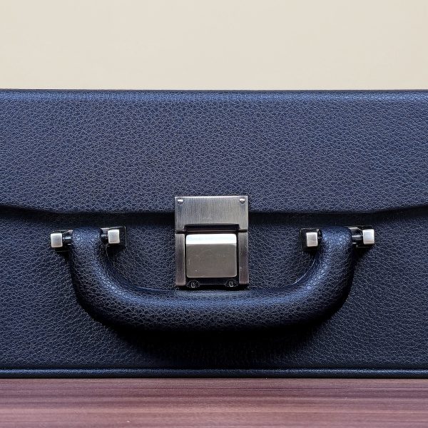 Leather Luxury Chess Case - Double Queens up to 4 inch King