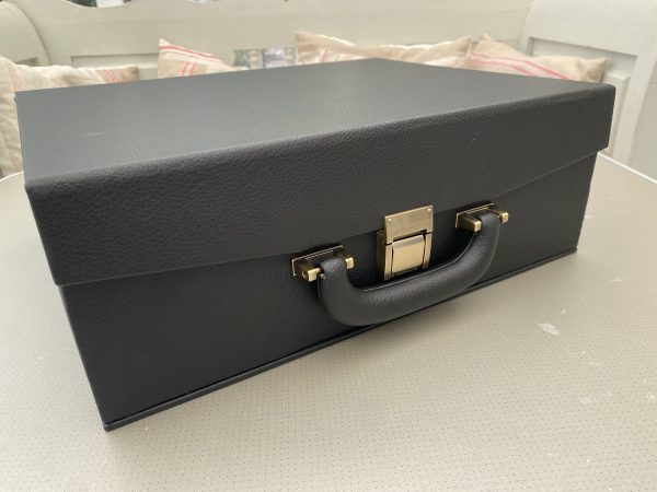 Leather Luxury Chess Case - Double Queens up to 4 inch King - Image 16