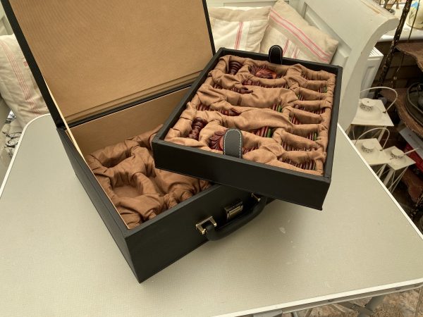 Leather Luxury Chess Case - Double Queens up to 4 inch King - Image 2