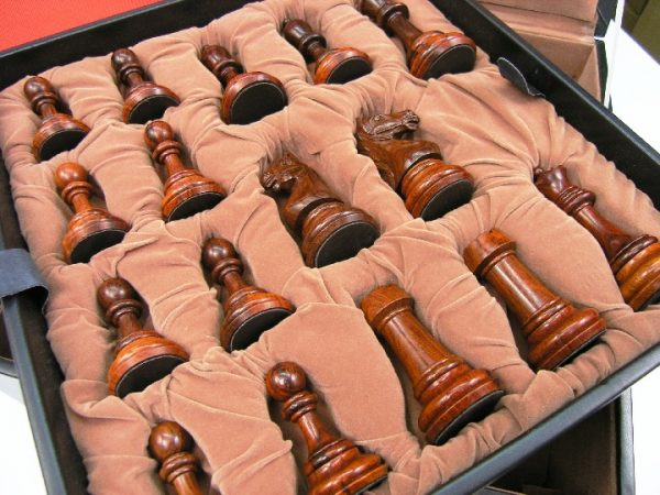 Leather Luxury Chess Case - Single Queens up to 4 inch King - Image 3
