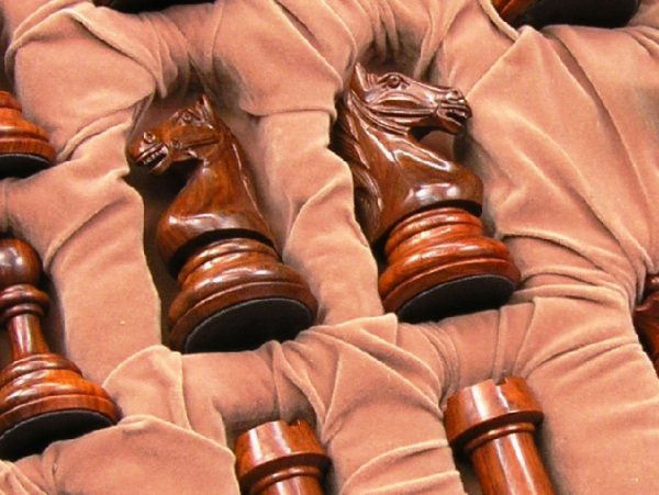 Leather Luxury Chess Case - Single Queens up to 4 inch King - Image 4