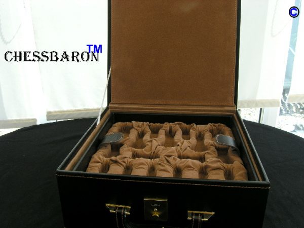 Chess Case in Leather - Double Queens - to 4.75 inch King - Image 13