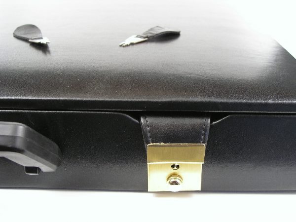 Leather Chess Case 20.5 inch x 20.5 inch x 2.5 inch. 3.8 kg. - Image 8