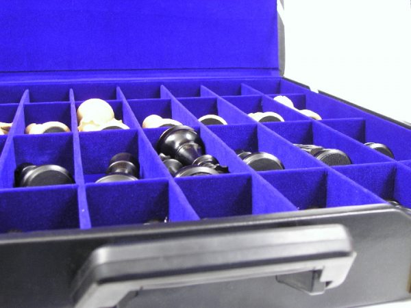 Leather Chess Case 20.5 inch x 20.5 inch x 2.5 inch. 3.8 kg. - Image 9