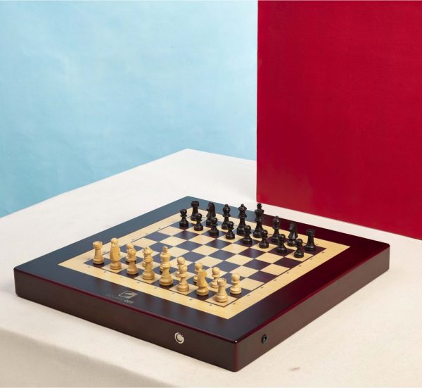 SquareOff - Worlds Smartest Chess Computer - Kingdom Edition - Image 8