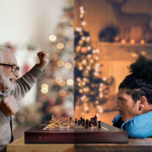 SquareOff - Worlds Smartest Chess Computer - Kingdom Edition - Image 11