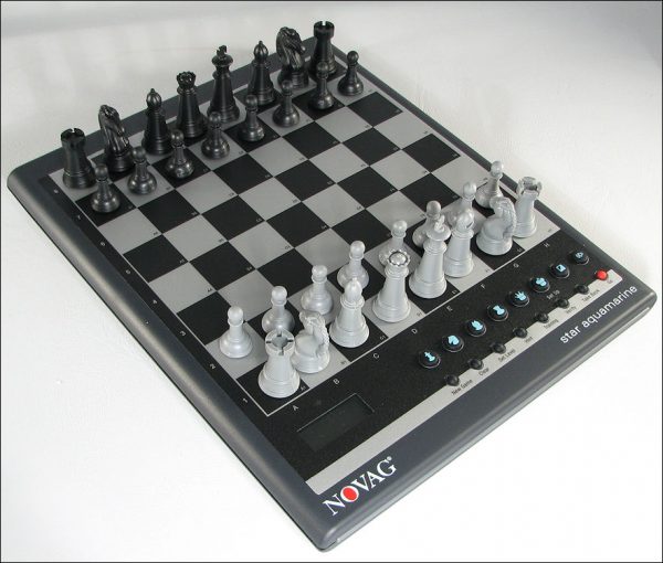 Novag Star Aquamarine Desktop Chess Computer