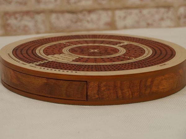 4 Track Round Cribbage with Internal Drawer 27.5 cm Dia - Whitewood - Image 5