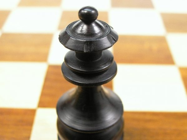Philippino Black Staunton Chess Set - Image 2