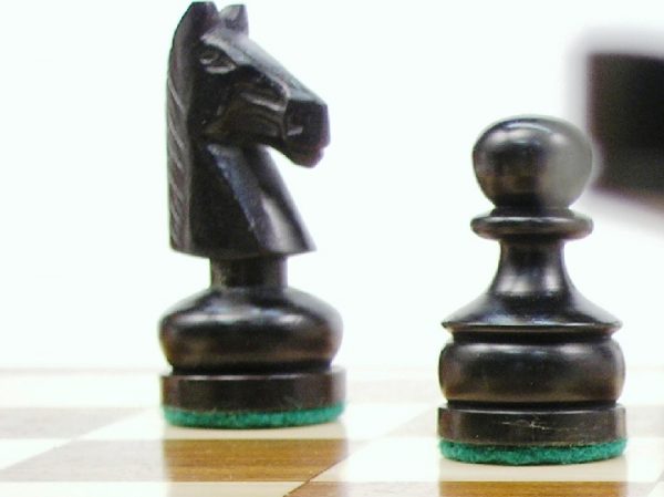 Philippino Black Staunton Chess Set - Image 4