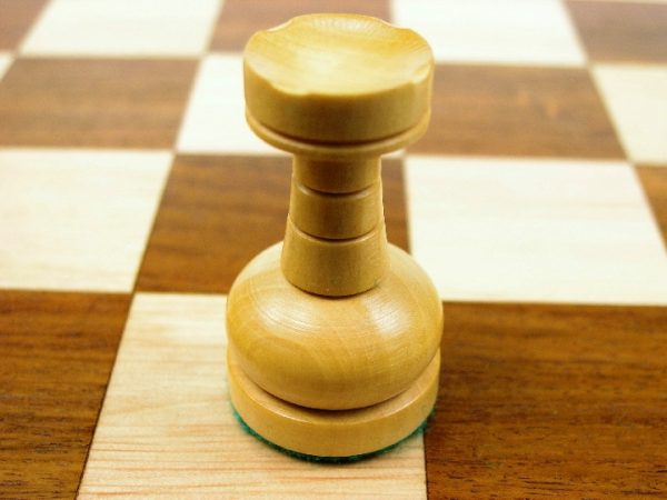 Philippino Black Staunton Chess Set - Image 10