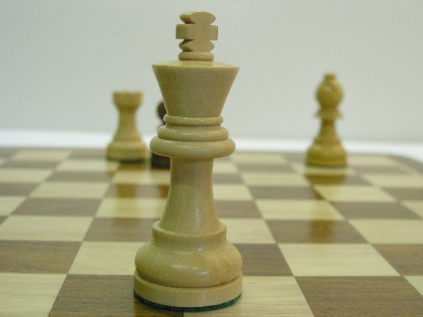 Cute Staunton in Sheesham Chess Set - Image 5