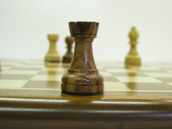 Cute Staunton in Sheesham Chess Set - Image 6