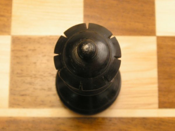 Concave Staunton Ebonised Chess Set - Image 8